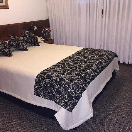 Hotel Morales San Clemente del Tuyú Екстериор снимка